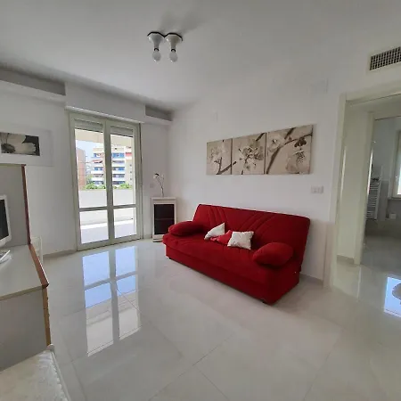 Elegante Appartamento A Due Passi Dal Mare Montesilvano Marina Buitenkant foto