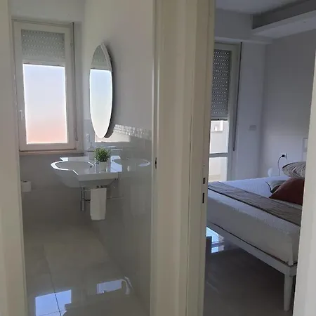 Elegante Appartamento A Due Passi Dal Mare Montesilvano Marina Buitenkant foto